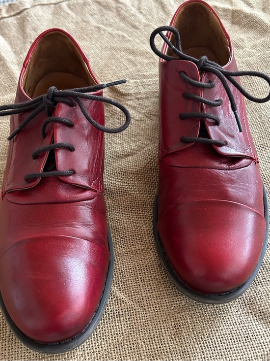 Miz Mooz Shoes - Miz Mooz Burgundy Leather Lace-Up Oxfords Size 7.5